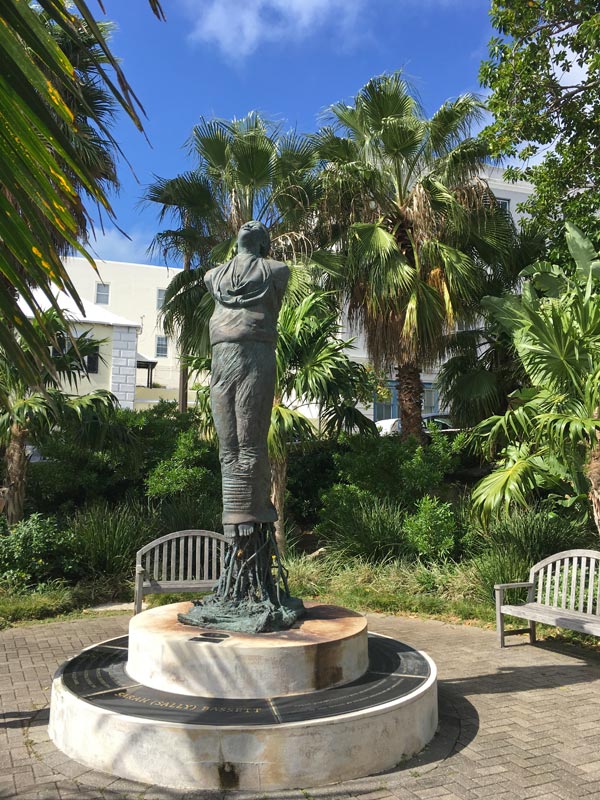 bermuda-statue